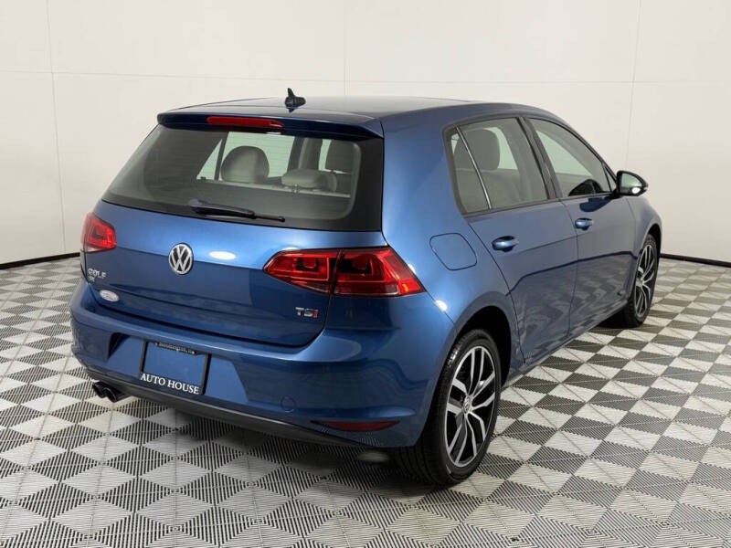 2017 Volkswagen Golf TSI SE