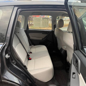 2016 Subaru Forester 2.5i