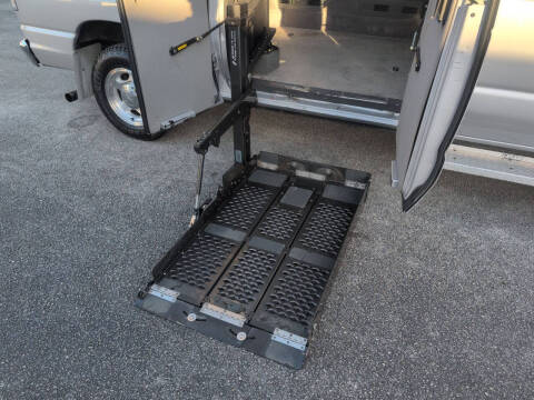 2014 Ford E-Series E-150 XLT