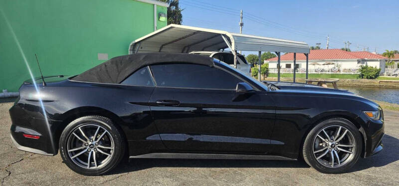 2017 Ford Mustang EcoBoost Premium