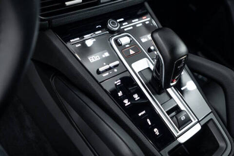 2022 Porsche Cayenne S Platinum Edition