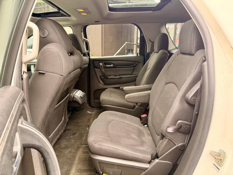 2014 GMC Acadia SLE-2