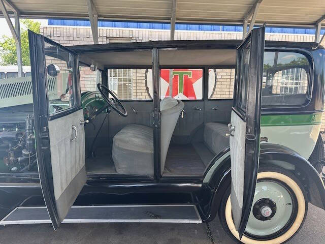 1927 Studebaker Commander