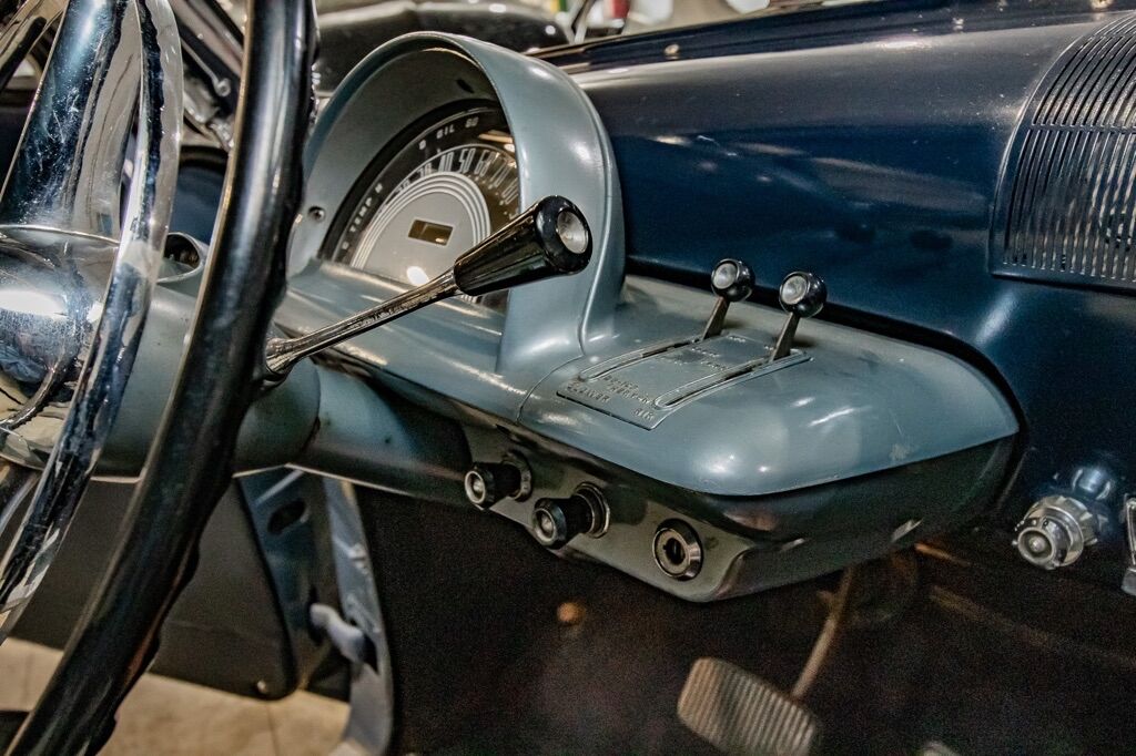 1952 Mercury Monterey 54