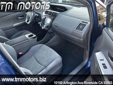 2013 Toyota Prius v Three