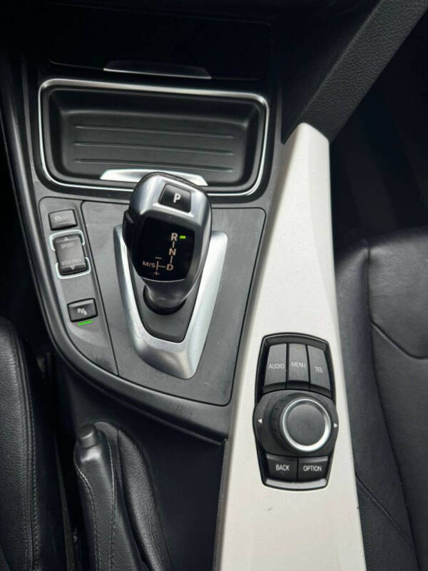 2014 BMW 3 Series 320i