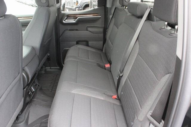 2025 GMC Sierra 1500 SLE