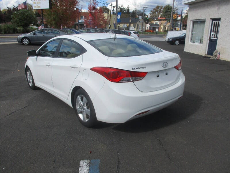 2012 Hyundai Elantra Limited photo 4