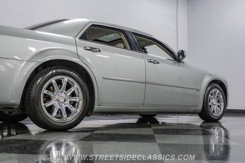 2005 Chrysler 300 C