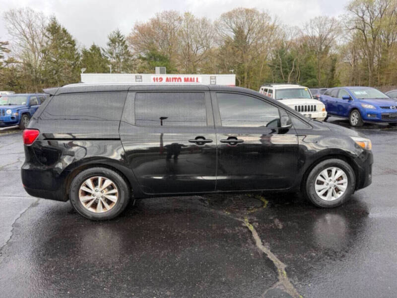 2017 Kia Sedona LX