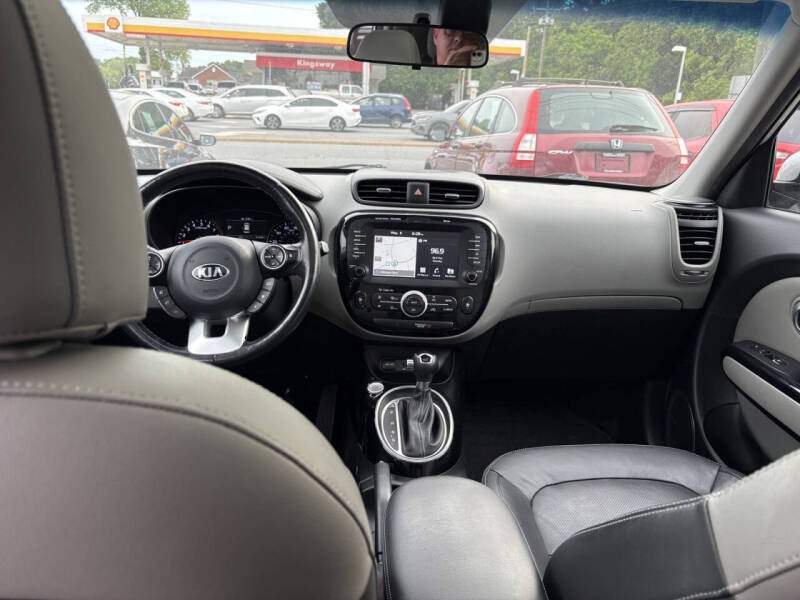 2019 Kia Soul +