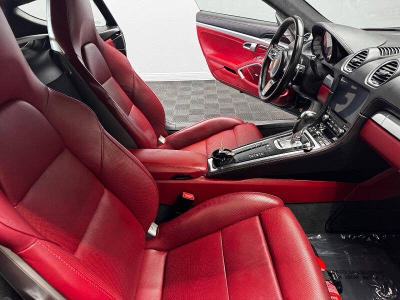 2018 Porsche 718 Cayman GTS