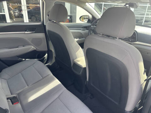 2019 Hyundai Elantra