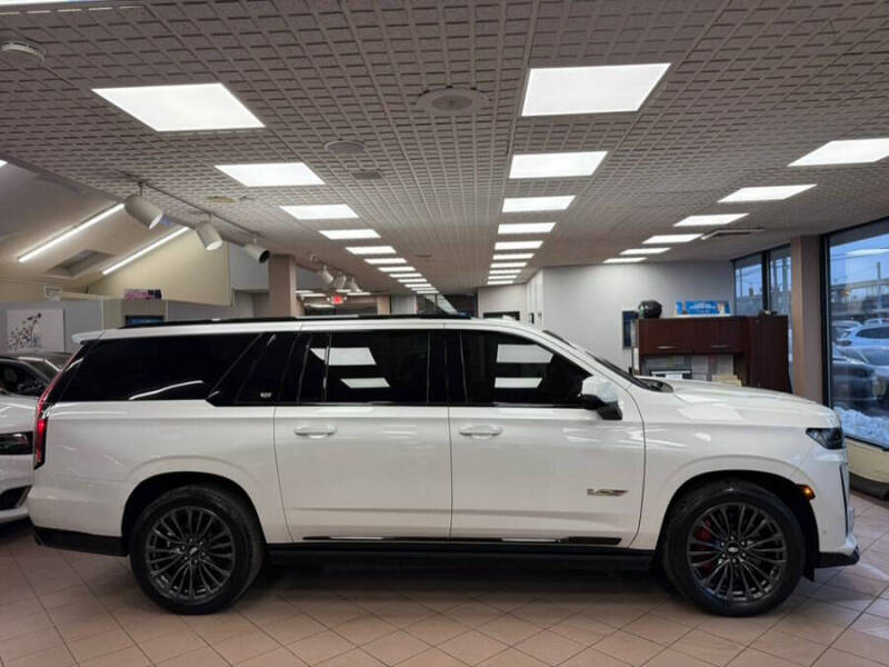 2023 Cadillac Escalade-V ESV