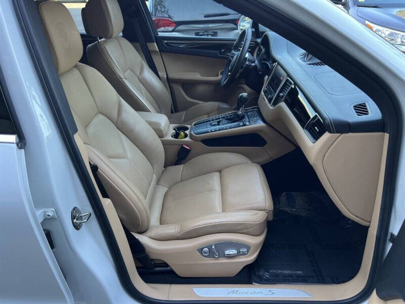 2017 Porsche Macan S