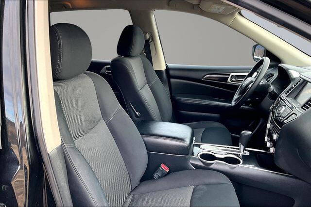 2019 Nissan Pathfinder S