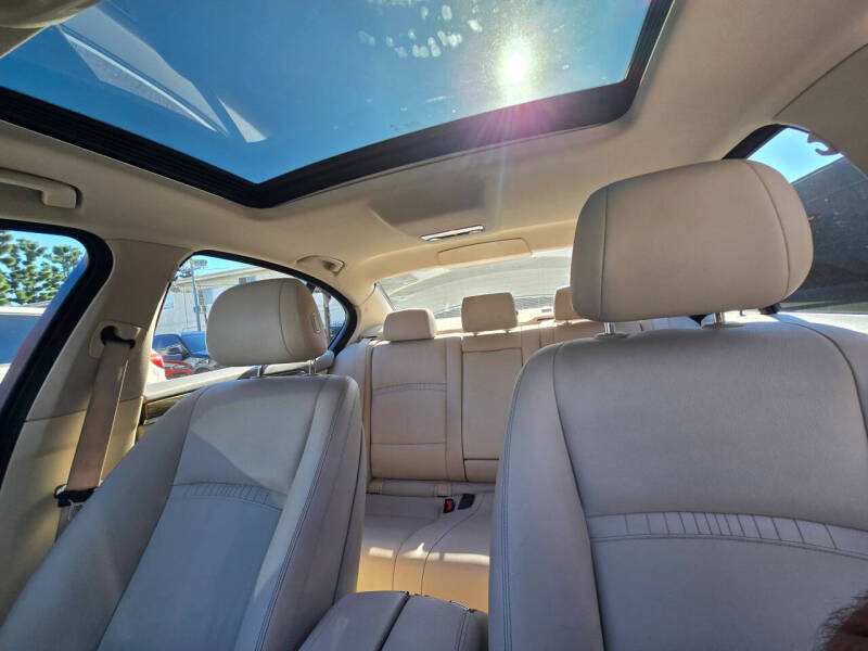 2014 BMW 5 Series 528i