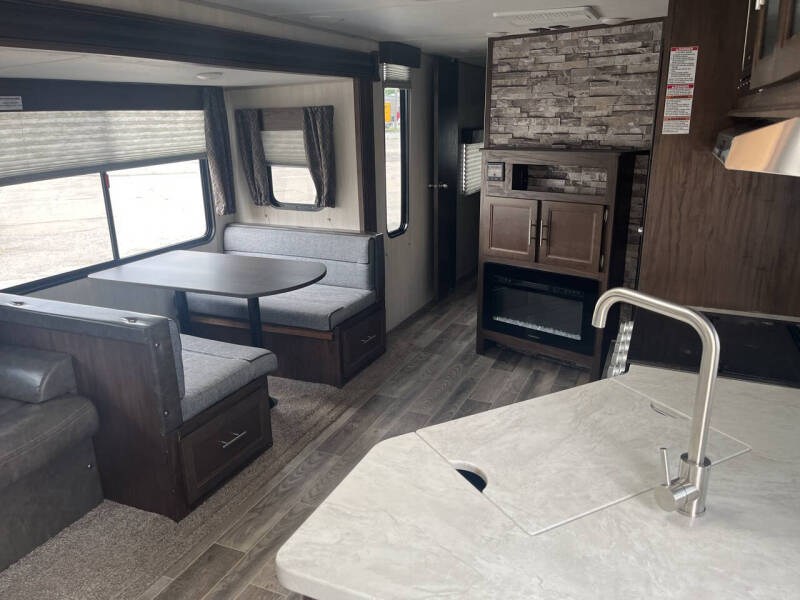 2019 Forest River 264RL CHEROKEE