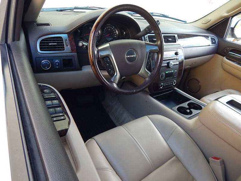 2007 GMC Yukon Denali