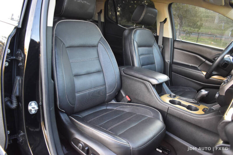 2017 GMC Acadia Denali