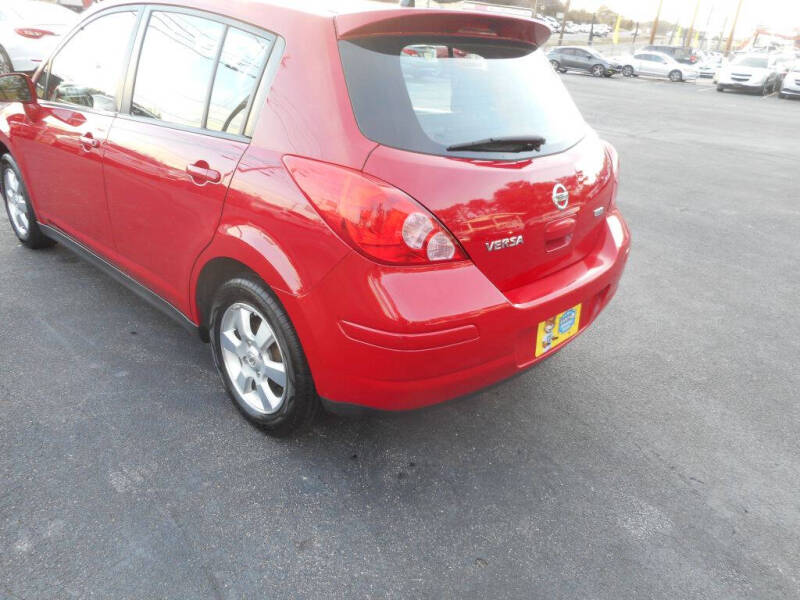 2012 Nissan Versa 1.8 SL