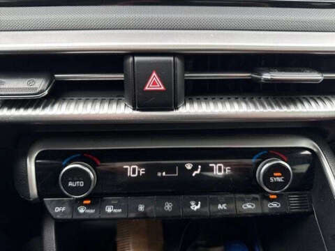 2023 Kia K5