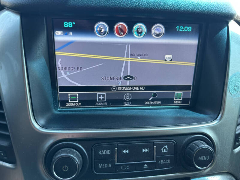 2019 Chevrolet Suburban LT