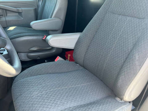 2024 Chevrolet Express 2500