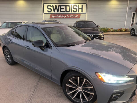 2022 Volvo S60 B5 Momentum