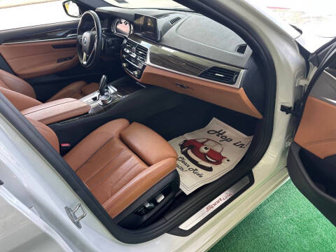 2018 BMW 5 Series 530i