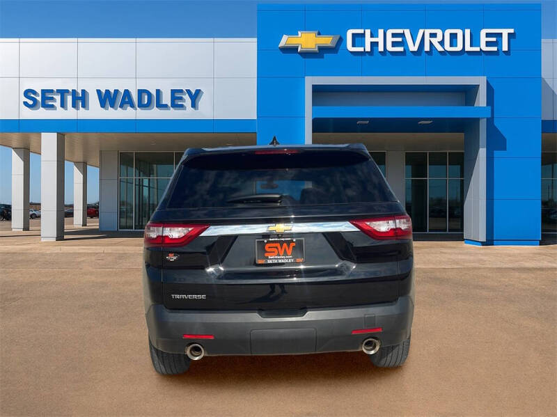 2021 Chevrolet Traverse LS