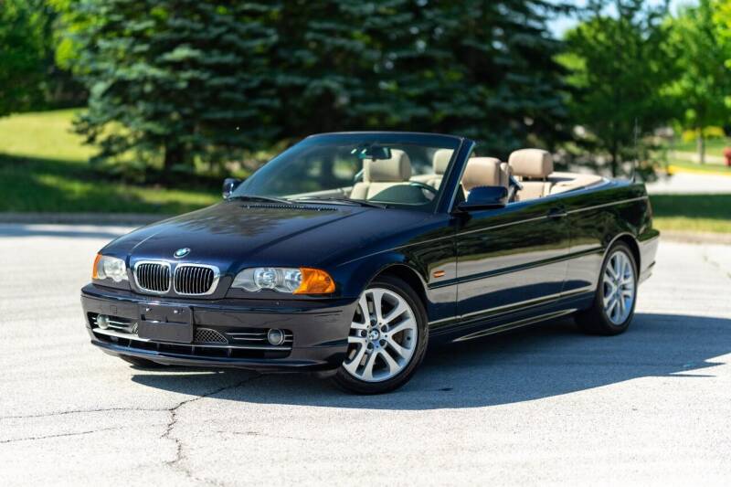 2002 BMW 3 Series for sale at Collector Cars of Chicago in Naperville IL