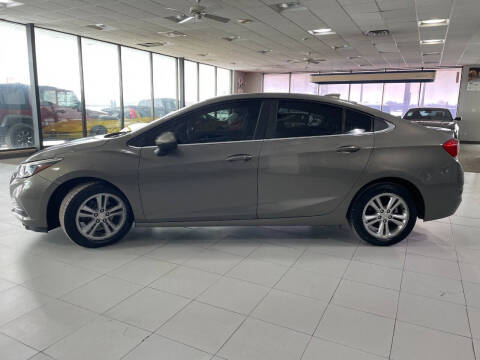 2017 Chevrolet Cruze LT Auto