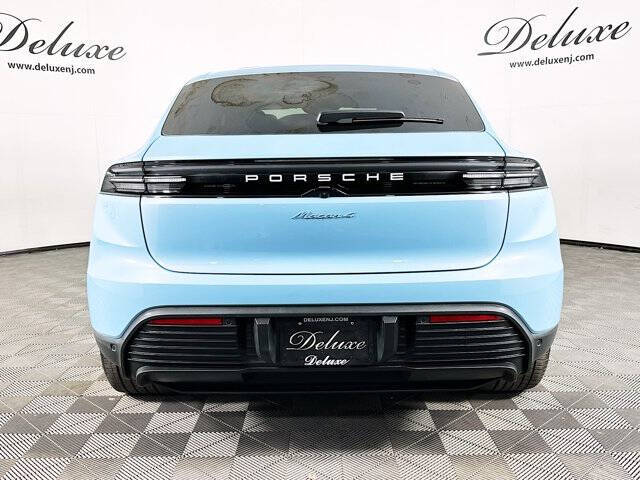 2024 Porsche Macan 4 Electric