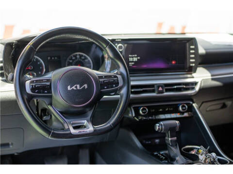 2023 Kia K5