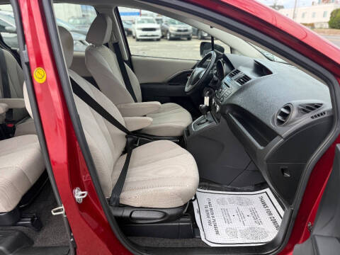 2013 Mazda MAZDA5 Touring
