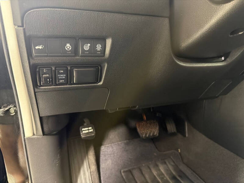 2019 Nissan Armada Platinum