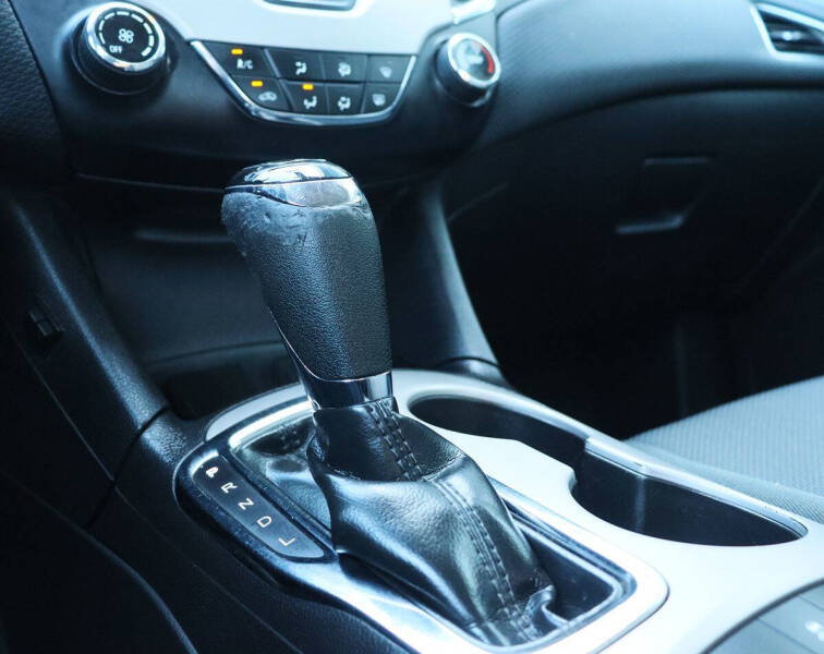 2018 Chevrolet Cruze LS Auto