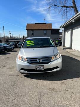 2012 Honda Odyssey for sale at Valley Auto Finance in Warren OH