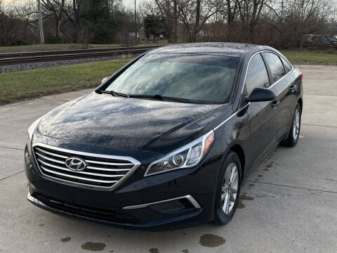 2016 Hyundai Sonata for sale at Mr. Auto in Hamilton OH