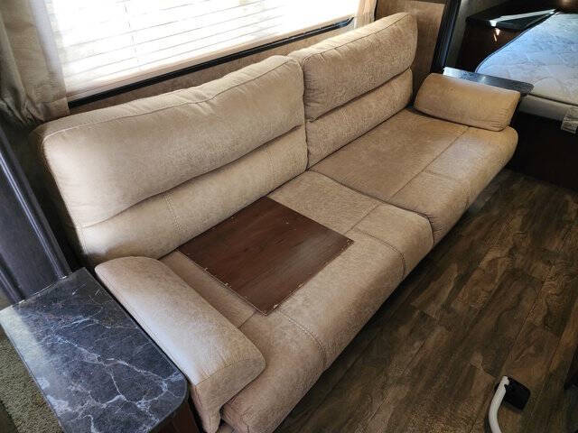 2017 Jayco Jay Feather