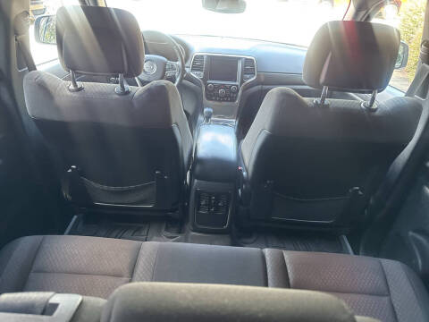 2018 Jeep Grand Cherokee Laredo