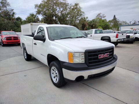 2007 GMC Sierra 1500 for sale at Mike's Trucks & Cars in Port Orange FL