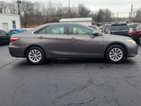 2015 Toyota Camry LE