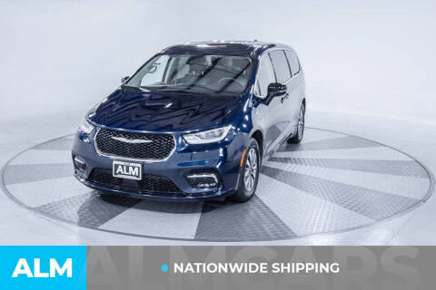 2024 Chrysler Pacifica Plug-In Hybrid Select