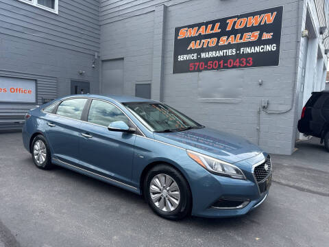 2016 Hyundai Sonata Hybrid for sale at Small Town Auto Sales Inc. in Hazleton PA