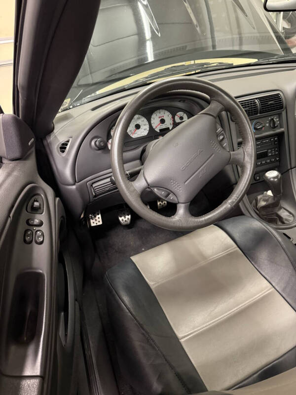 2003 Ford Mustang SVT Cobra