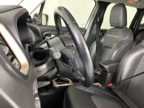 2017 Jeep Renegade Deserthawk