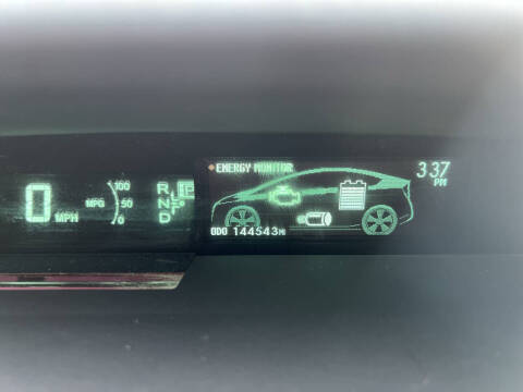 2010 Toyota Prius III