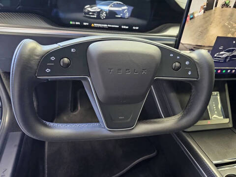 2023 Tesla Model S Plaid